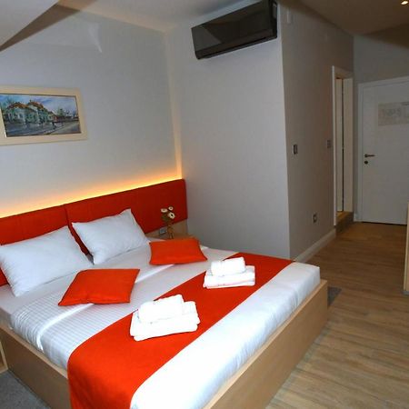 President Aparthotel Cacak Ngoại thất bức ảnh