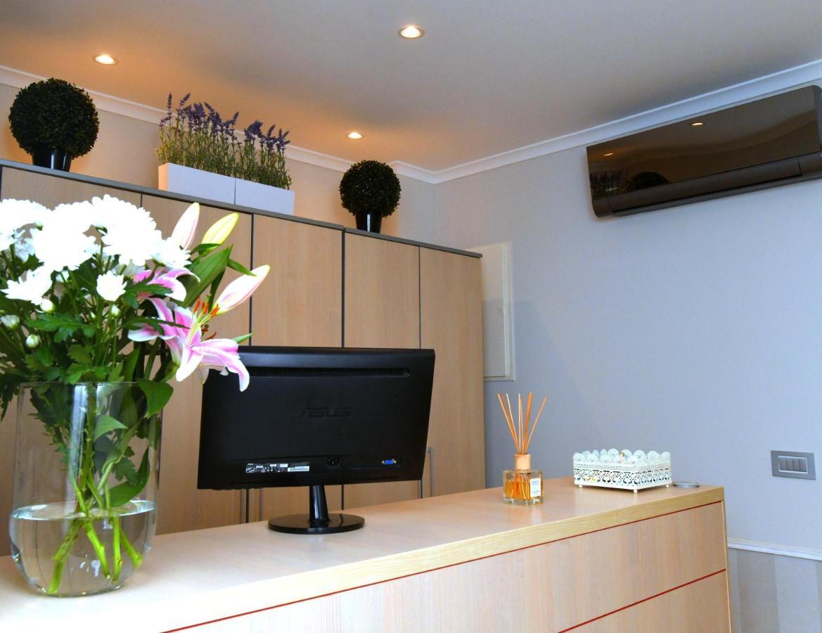 President Aparthotel Cacak Ngoại thất bức ảnh