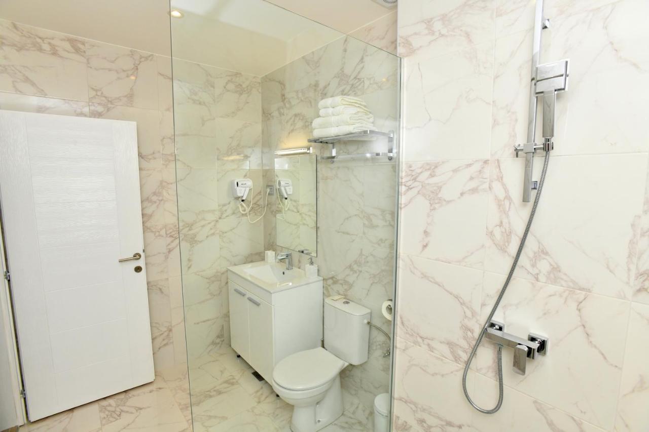 President Aparthotel Cacak Ngoại thất bức ảnh