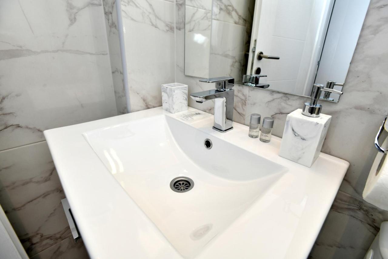President Aparthotel Cacak Ngoại thất bức ảnh