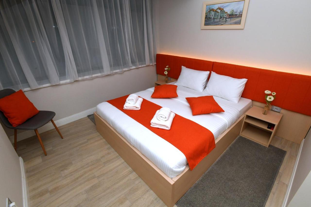 President Aparthotel Cacak Ngoại thất bức ảnh