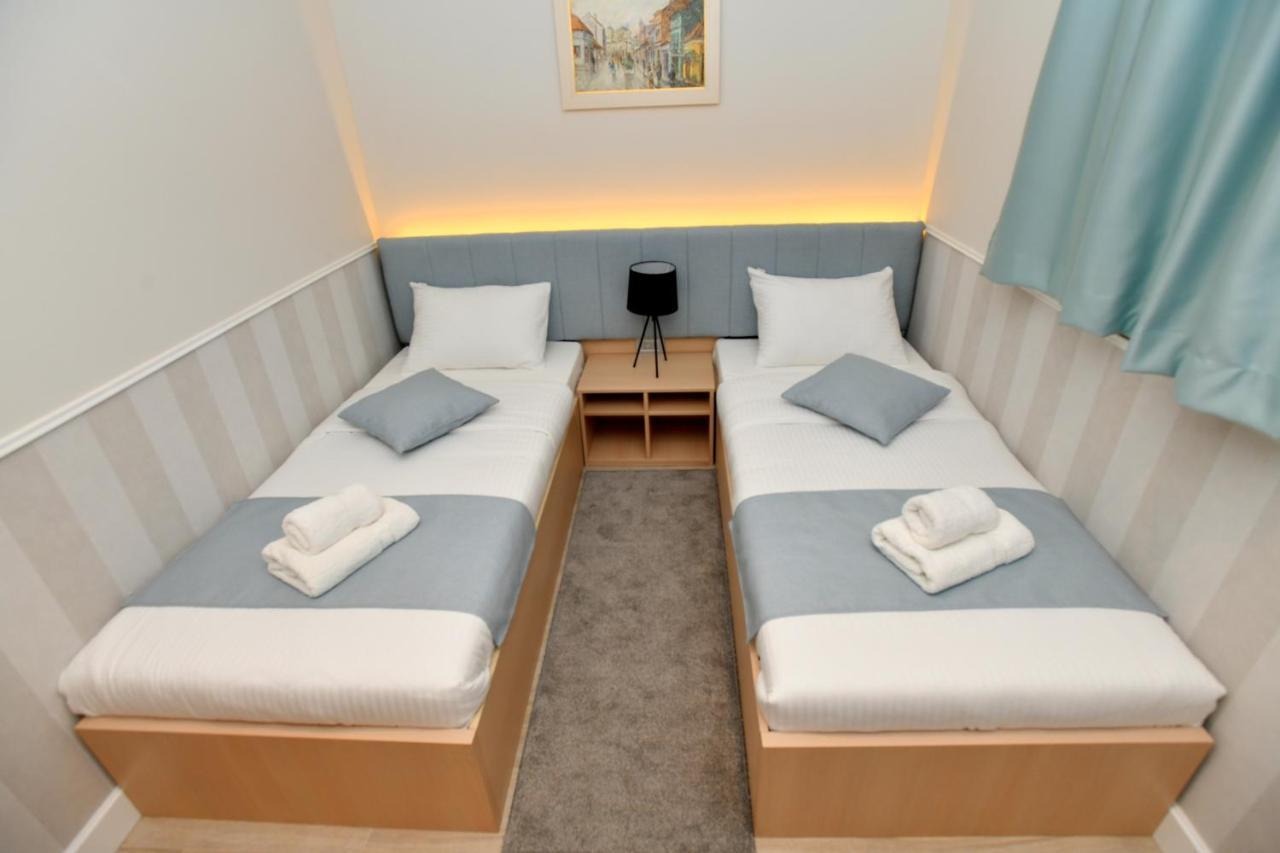 President Aparthotel Cacak Ngoại thất bức ảnh