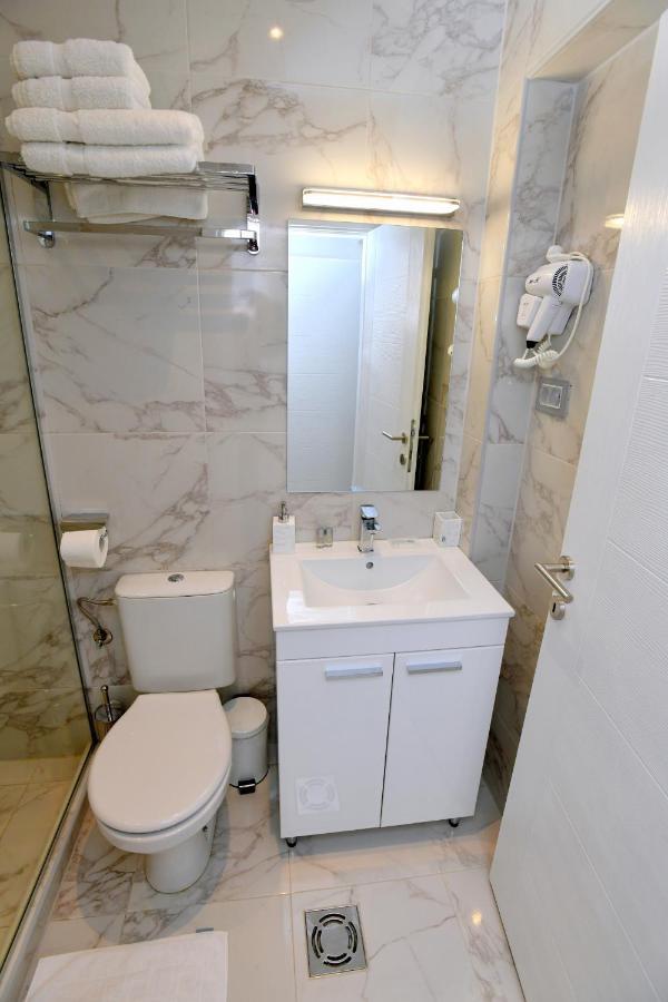 President Aparthotel Cacak Ngoại thất bức ảnh
